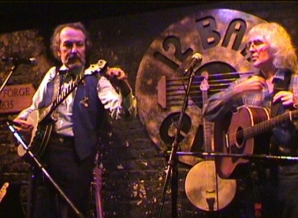 Pete Stanley and Wizz Jones newer banjo