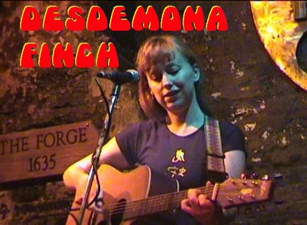 Desdemona Finch Live at 12 Bar Club for OnlineTV