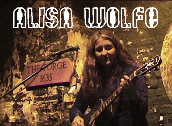 Alisa Wolfe live at 12 Bar Club for OnlineTV by Rick Siegel Dec 6 2000